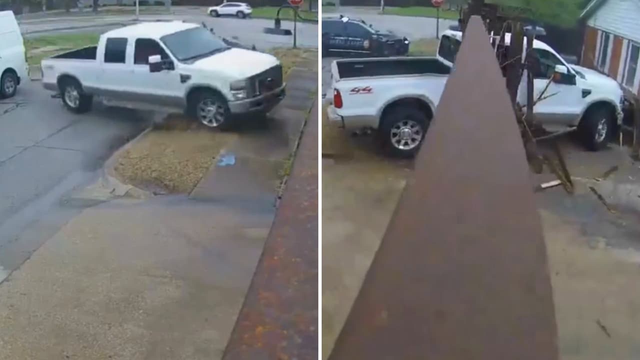 Según las autoridades, el joven conductor dijo que
<b> intentaba cambiar de carril cuando perdió el control del vehículo. </b>No tenía licencia ni seguro. También resultó con lesiones leves.