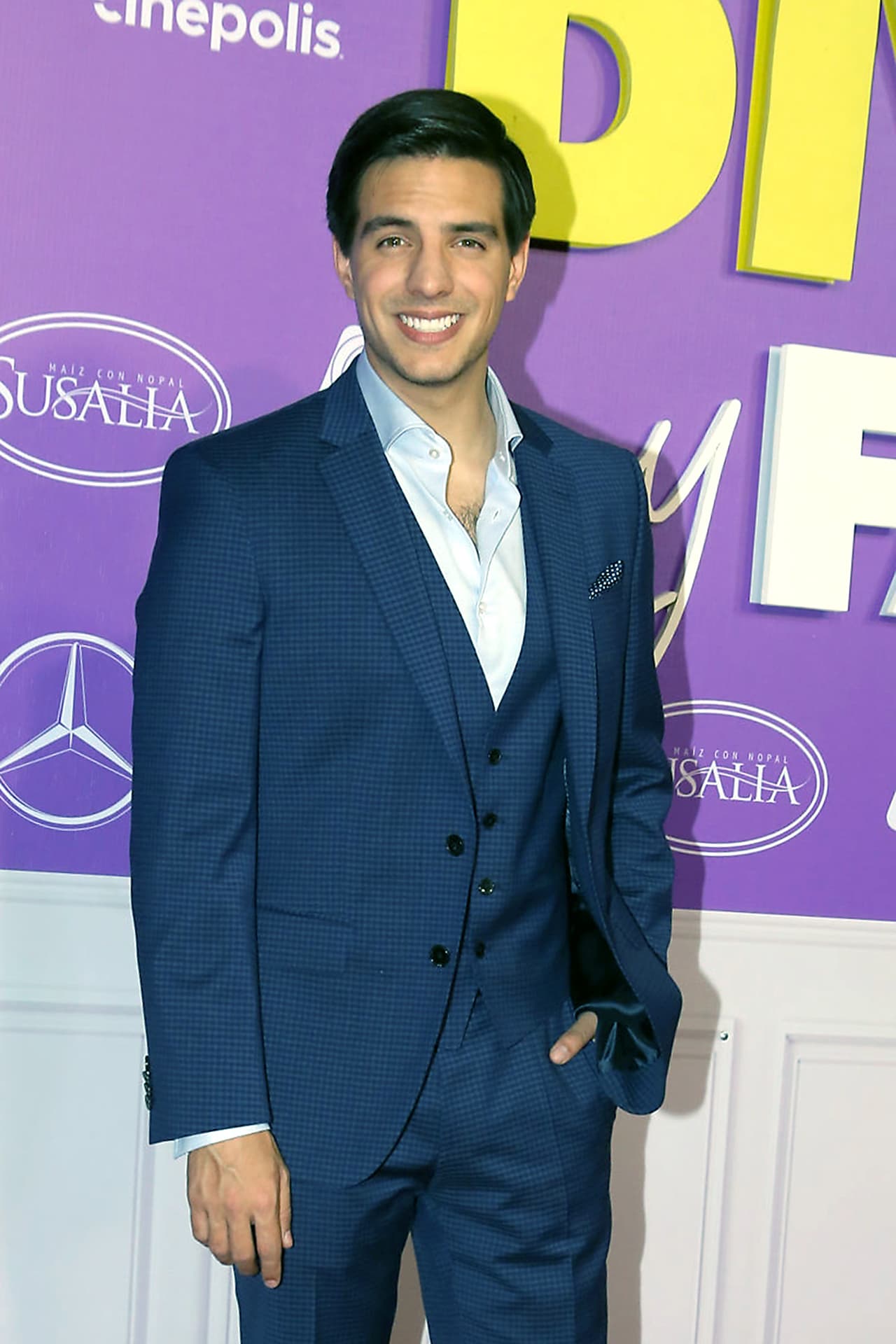 Sin embargo, Vadhir no se mostró preocupado por el accidente que sufrió, sino por un reloj que le había regalado su novia.
<br>