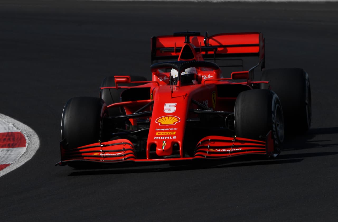 Bottas, Hamilton, Verstappen, Leclerc, Albon, Sainz, Pérez, Raikkonen, Ricciardo y Gasly fueron los 10 mejores en la sesión libre. El Gran Premio de Portugal se correrá el 25 de octubre.