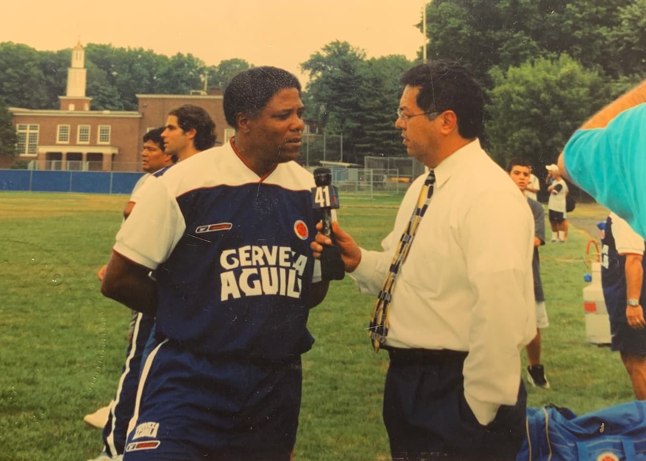 En el Canal 41 en donde ha permanecido por más de 20 años como presentador de deportes, además de ser la voz que identifica a la estación en todas las promociones oficiales y presentador de noticias en el show de la mañana cuando se le ha requerido.