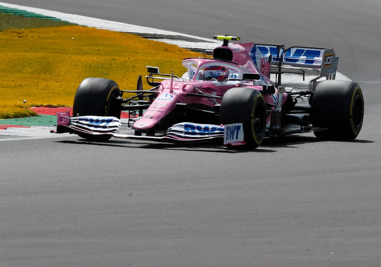 Lewis Hamilton consiguió el primer sitio en el Circuito de Silverstone. Verstappen y Leclerc completaron el podio. Ricciardo y Norris llegaron en cuarto y quito, respectivamente. Stroll, compañero de Checo Pérez, terminó en el noveno puesto. El próximo fin de semana se correrá la carrera del septuagésimo aniversario.