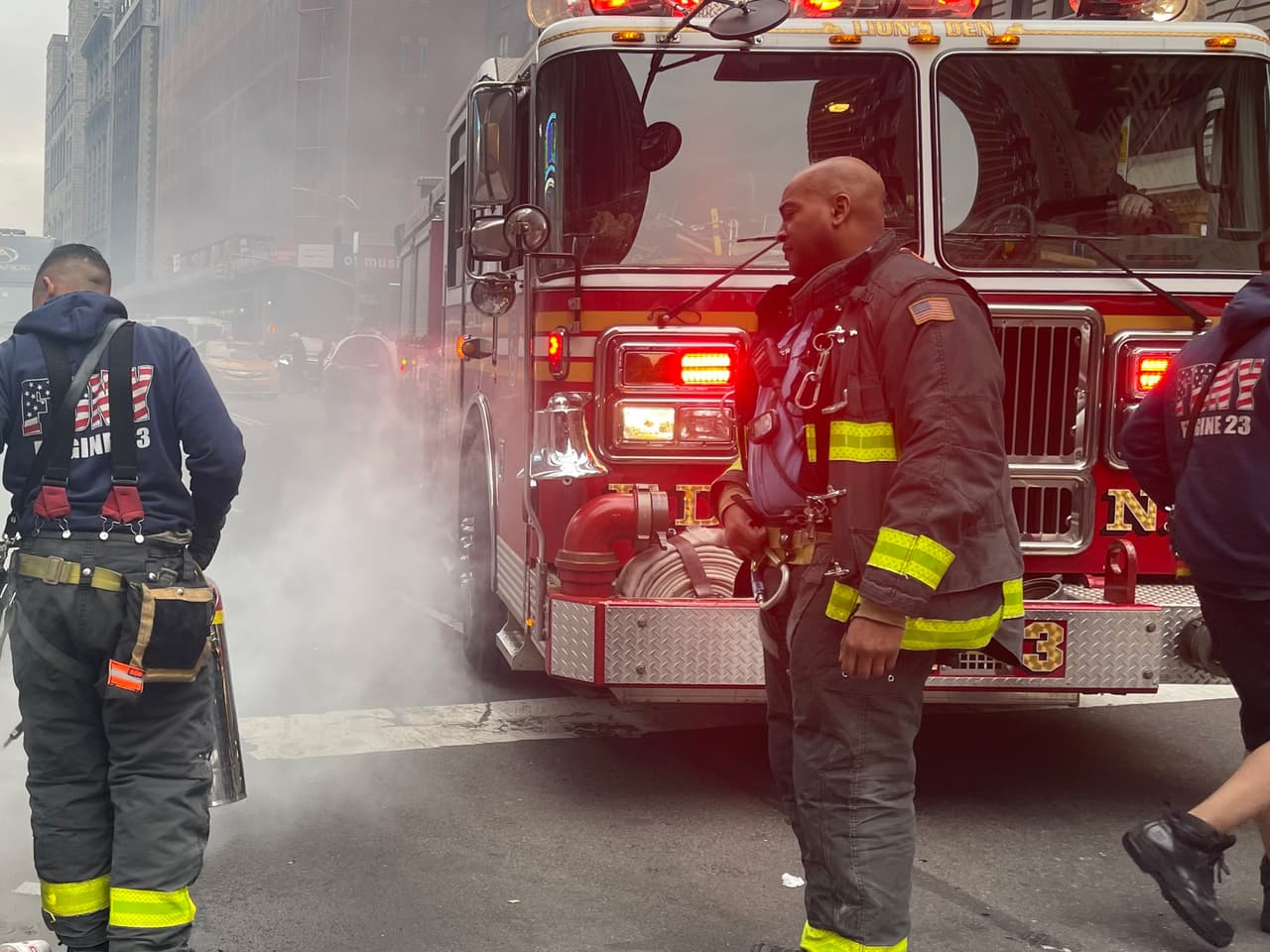 Anciana de 77 años muere tras incendio de hogar en Queens