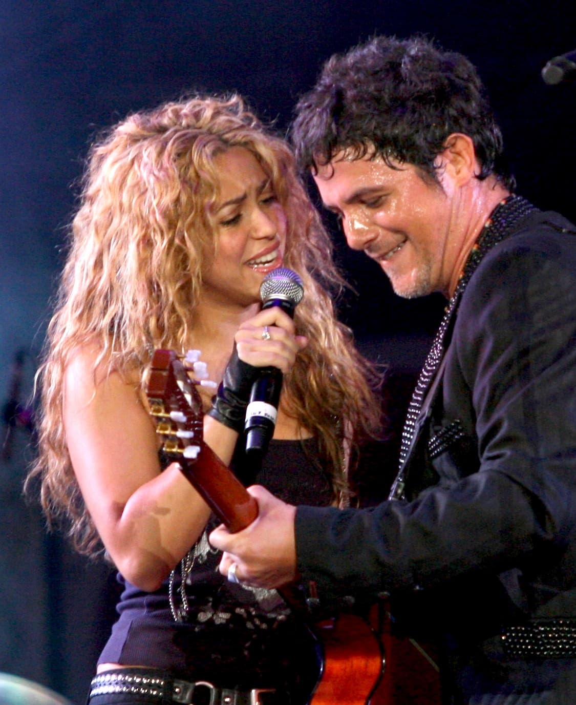 'La Tortura' en las voces de Shakira con Alejandro Sanz triunfó en el 2006. ¡Seducción pura para los sentidos!