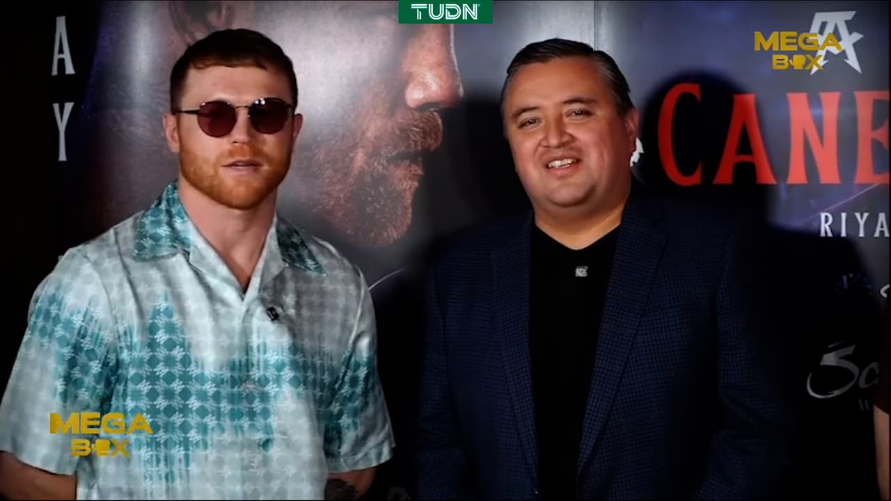 Juguetes mexicanos y albures: Canelo presume su talento escondido 
