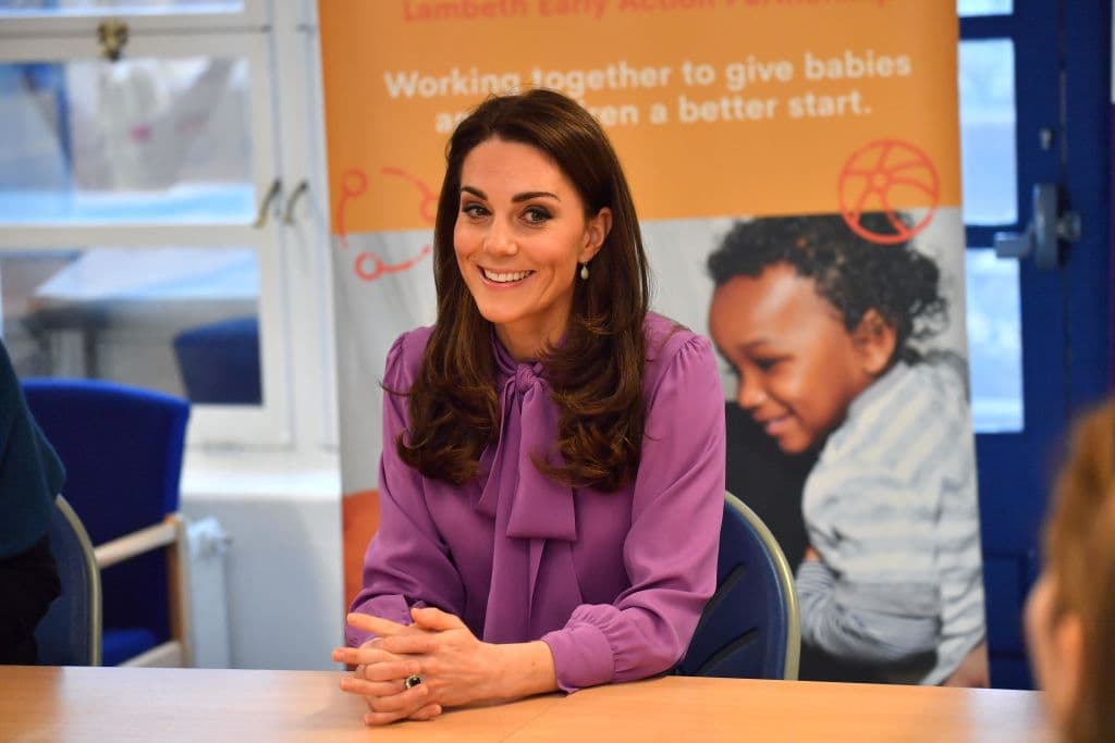 Dos días después, el martes, le pasó lo mismo a Kate Middleton en su visita al Centro Infantil Henry Fawcett en Lambeth, Reino Unido.