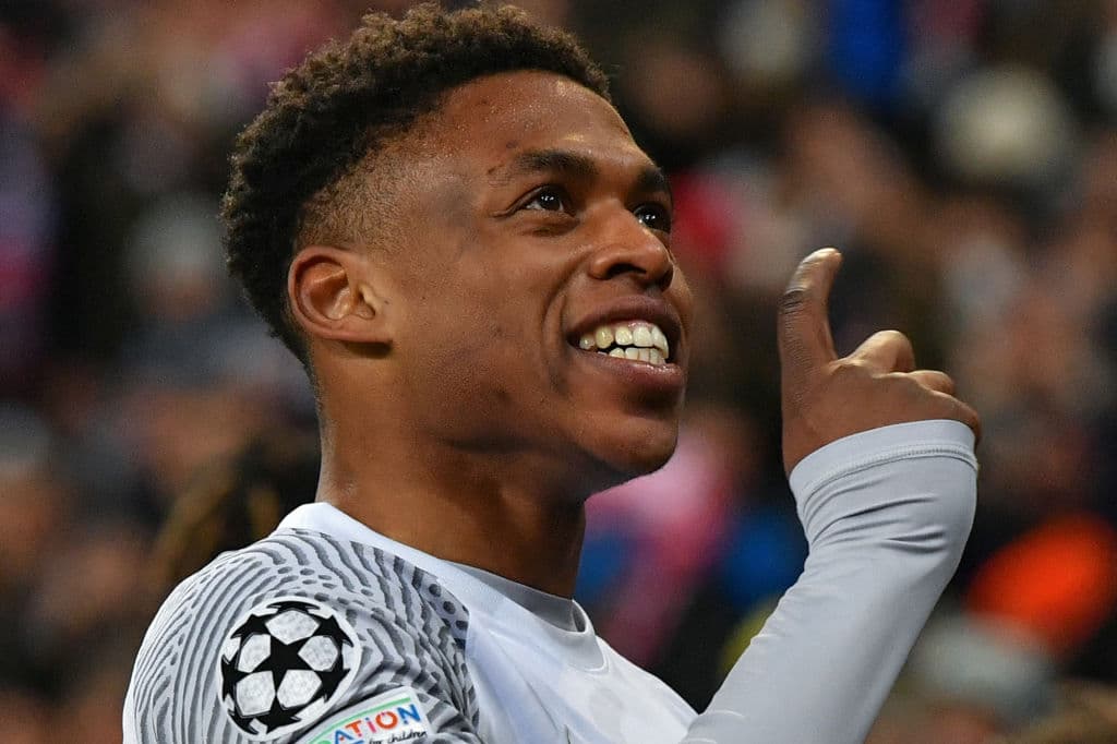 Bayern Munich rescata empate ante Red Bull Salzburg durante el partido de ida de Octavos de Final en la UEFA Champions League. Adamu abrió el marcador al minuto 21', pero fue ya en el minuto 90', casi al final del encuentro cuando Kingsley Coman hizo el gol del empate. Todo se definira en el partido de vuelta.