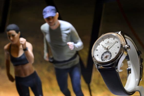 La marca suiza de relojes deportivos Alpina, presentó este reloj.