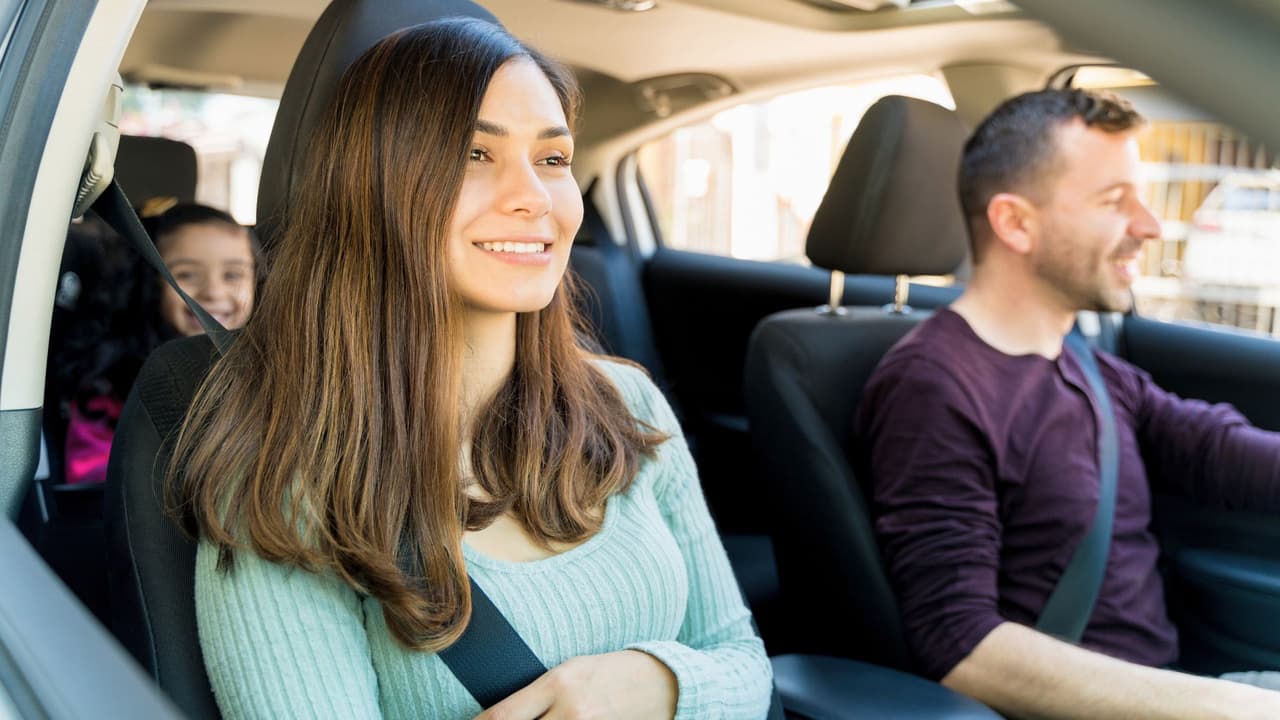 Prepárate con anticipación para evitar largas filas en la frontera y disfruta de tu viaje. Recuerda que las carreteras estarán ocupadas con otros viajeros como tú, así que toma tus precauciones y ten a la mano todos los documentos necesarios.