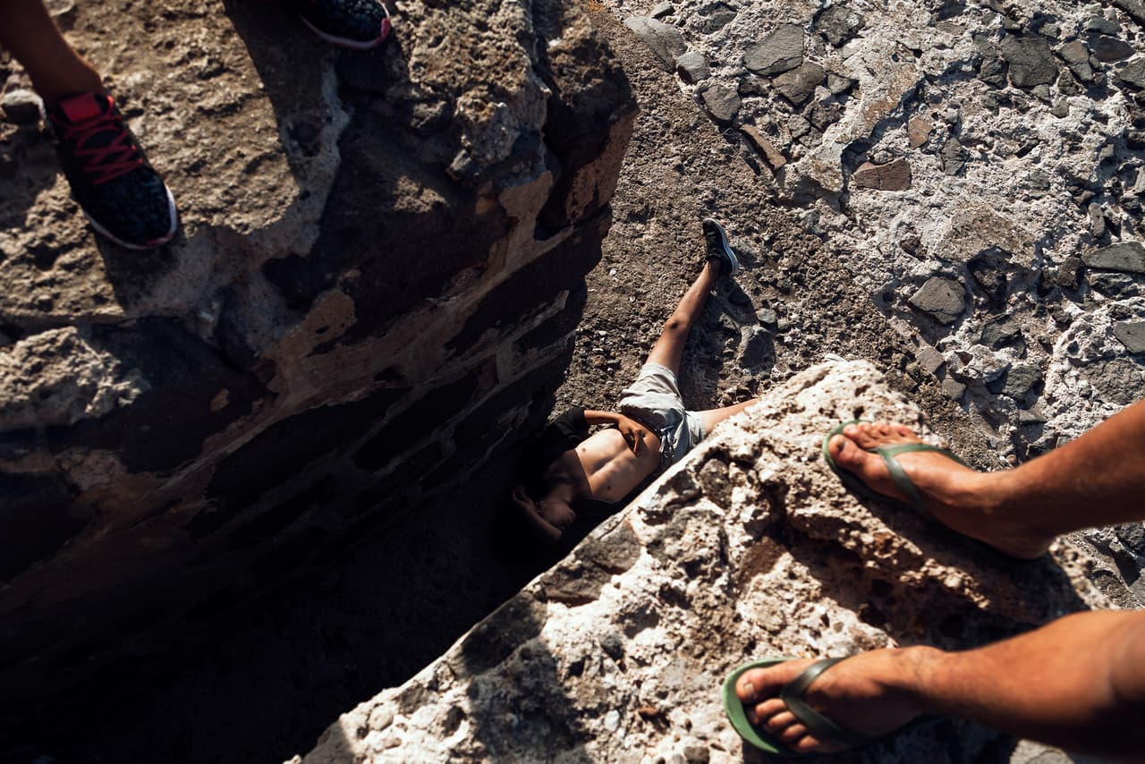 “Para los melillenses, estos menores son indeseables. Son los que roban. Son la delincuencia. Son los que ‘violan a nuestras hijas’. Son los que ‘no me dejan andar tranquilamente por mi ciudad, porque tengo miedo y me van a matar’”, dice Jaime Pons, del Servicio Jesuita a Migrantes.