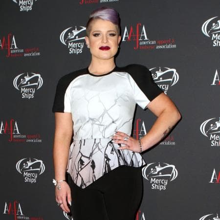 Hace poco tiempo debía 34 mil dólares que tuvo que pagar.