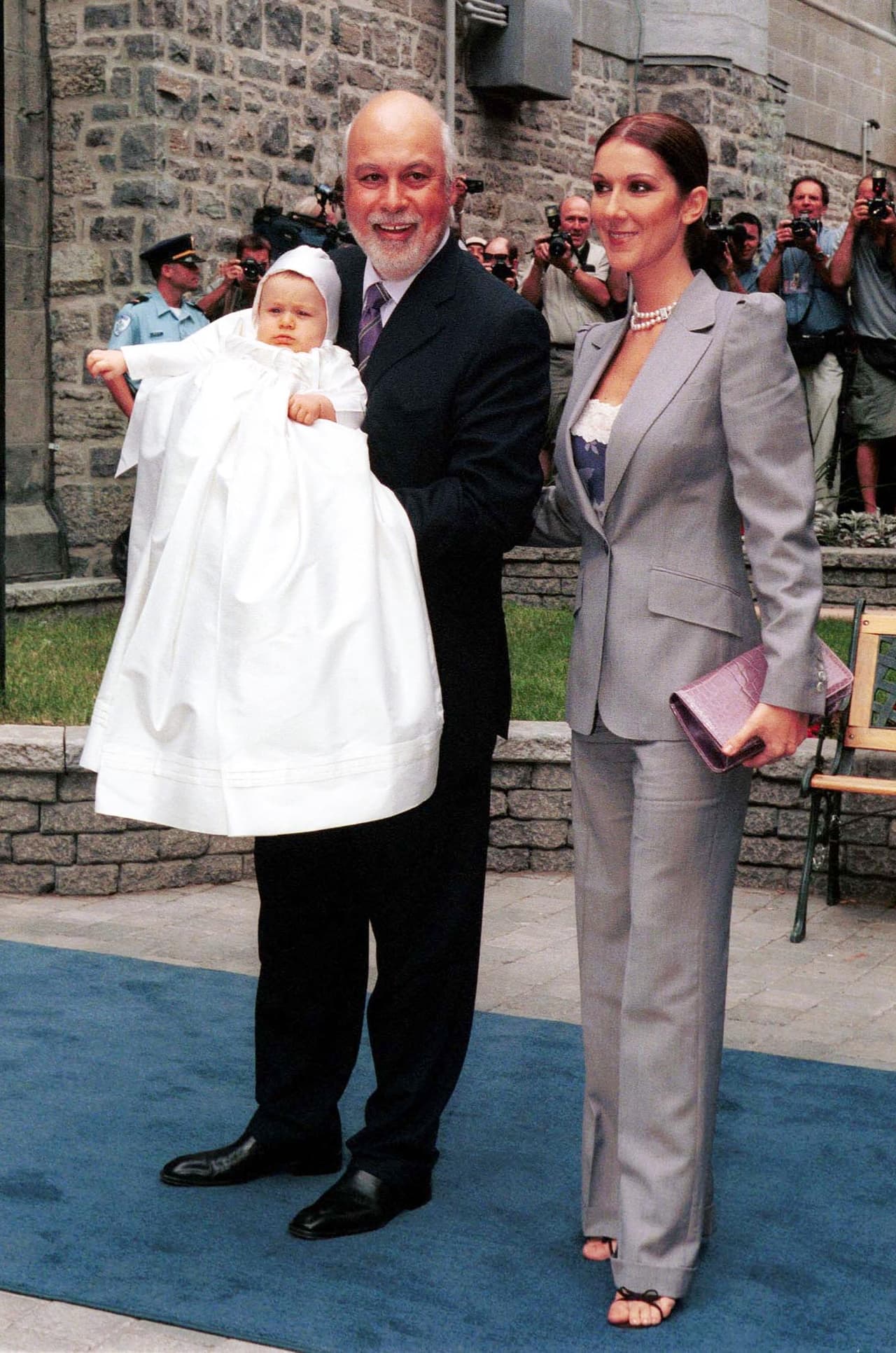 Tres años después de múltiples intentos y operaciones de fertilidad, la familia fue bendecida con el nacimiento de su primer hijo, René Charles.