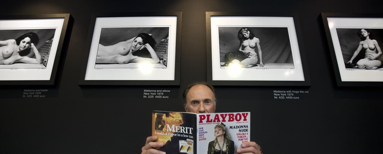 En 1985, aparecen en Playboy fotos que Martin Schreiber le hizo a Madonna.