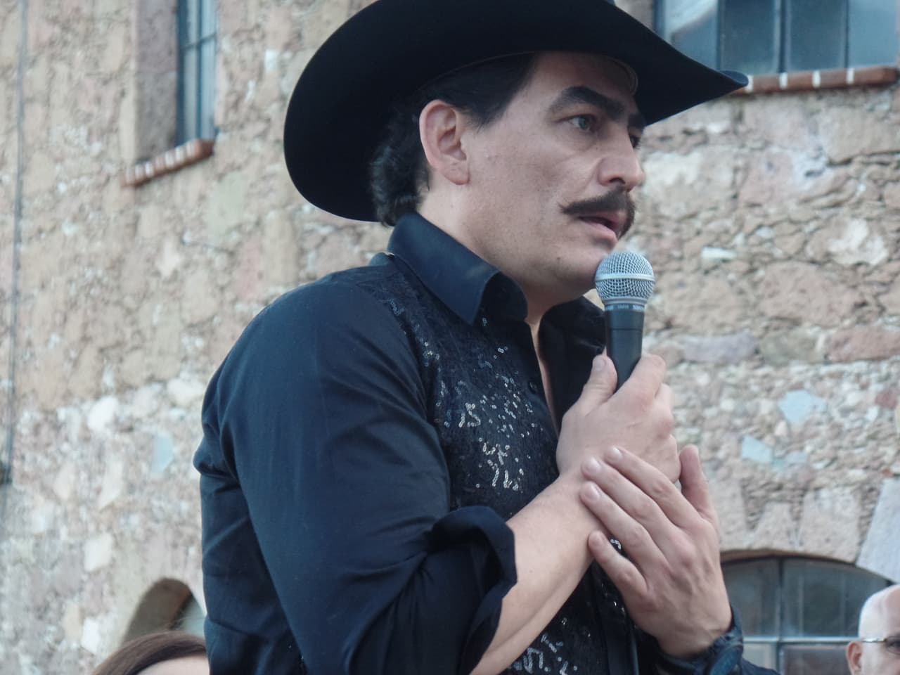 José Manuel está muy contento de poder rendirle un homenaje a su padre.