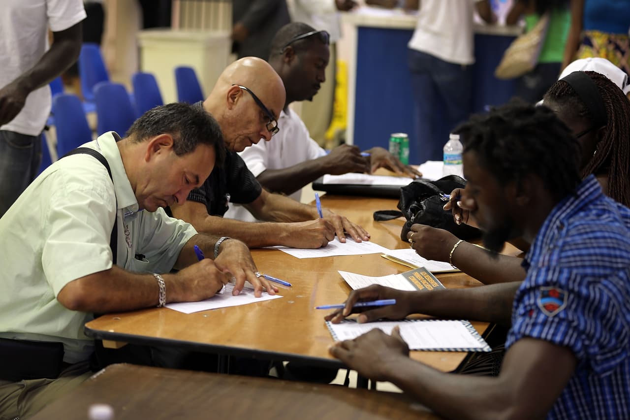 De acuerdo con los organizadores habría más de 1,300 ofertas de trabajo, entrevistas en el lugar y ofertas inmediatas.
<br>
