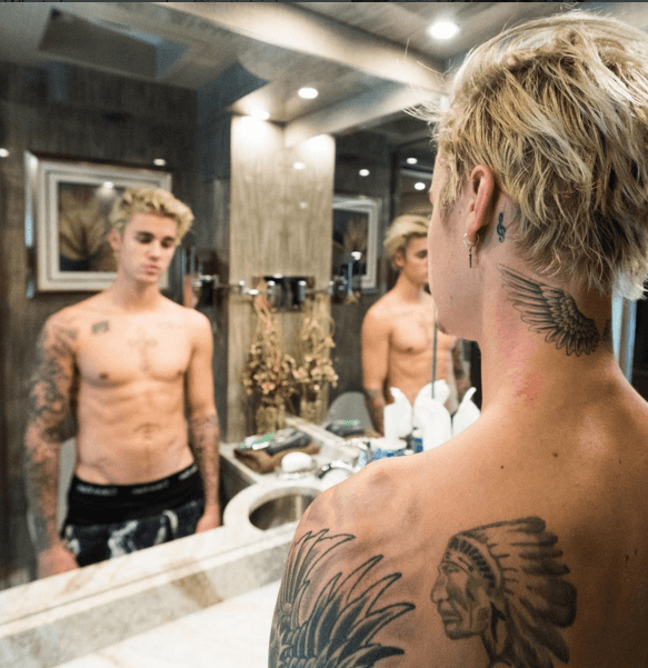 Wow! Sí que se está esforzando en el gimnasio para verse tan bien.