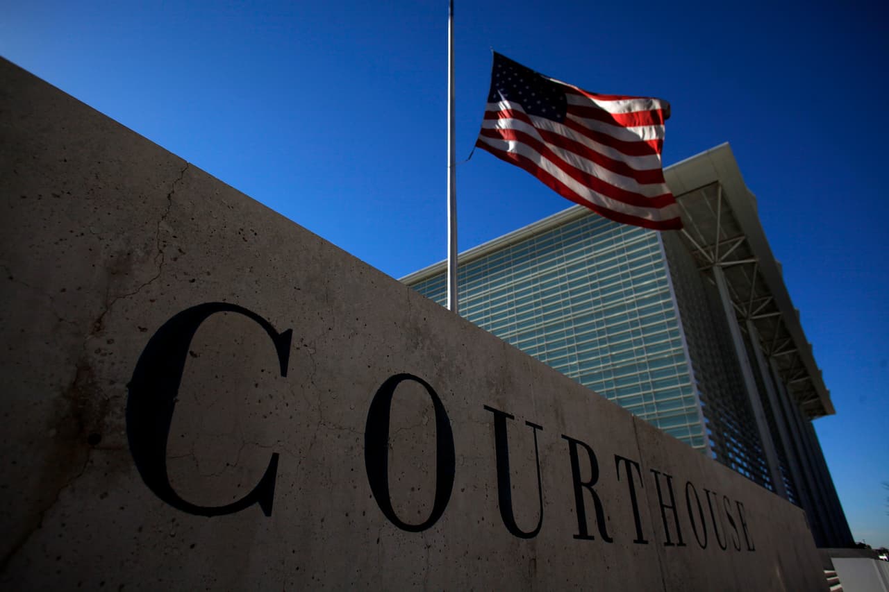 Asignan más de 300 nuevos fiscales para agilizar deportaciones, combatir crímenes y la crisis de opioides en la frontera