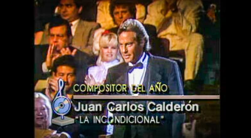 El español Juan Carlos Calderon se llevó el premio a Compositor del Año por la canción 'La incondicional' interpretada por Luis Miguel, misma que ganó el premio a la Mejor Canción Pop del año.