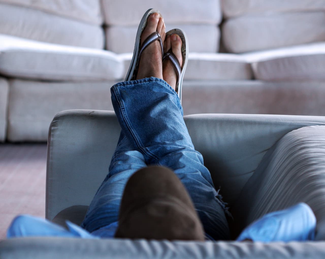 Peligros que debes evitar: la desidia y la pereza, dejar que la inacción se apodere de ti y en lugar de moverte y actuar para resolver los problemas esperar que los mismos se resuelvan por si solos.