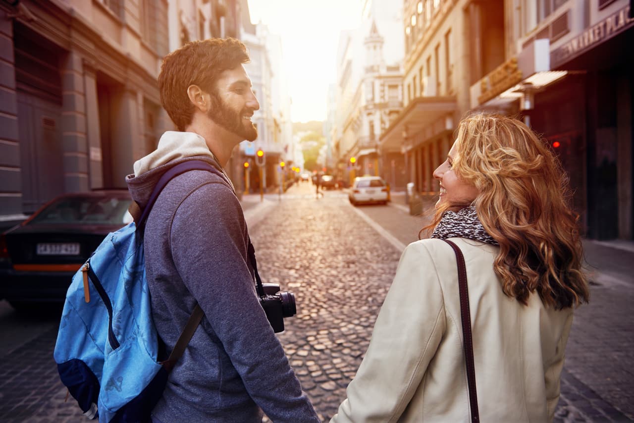 Oportunidades que debes aprovechar este mes: ese impulso o corazonada que te lanza a realizar una aventura sentimental nueva, una Luna de Miel divertida, un viaje con alguien que te interesa sentimentalmente o como amigo.