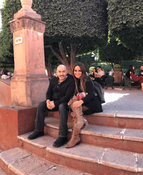 Ellos se consienten con algunos viajes alrededor de México, país del que son originarios. Aquí en su visita a San Miguel de Allende, Guanajuato.