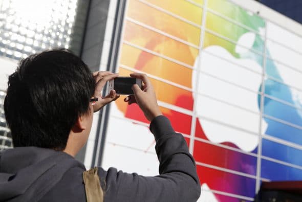 APPLE- El grupo informático estadounidense Apple anunció que sus beneficios netos para el segundo trimestre de su ejercicio aumentaron casi al doble (93%), a $11,620 millones, con relación a igual trimestre de 2011.