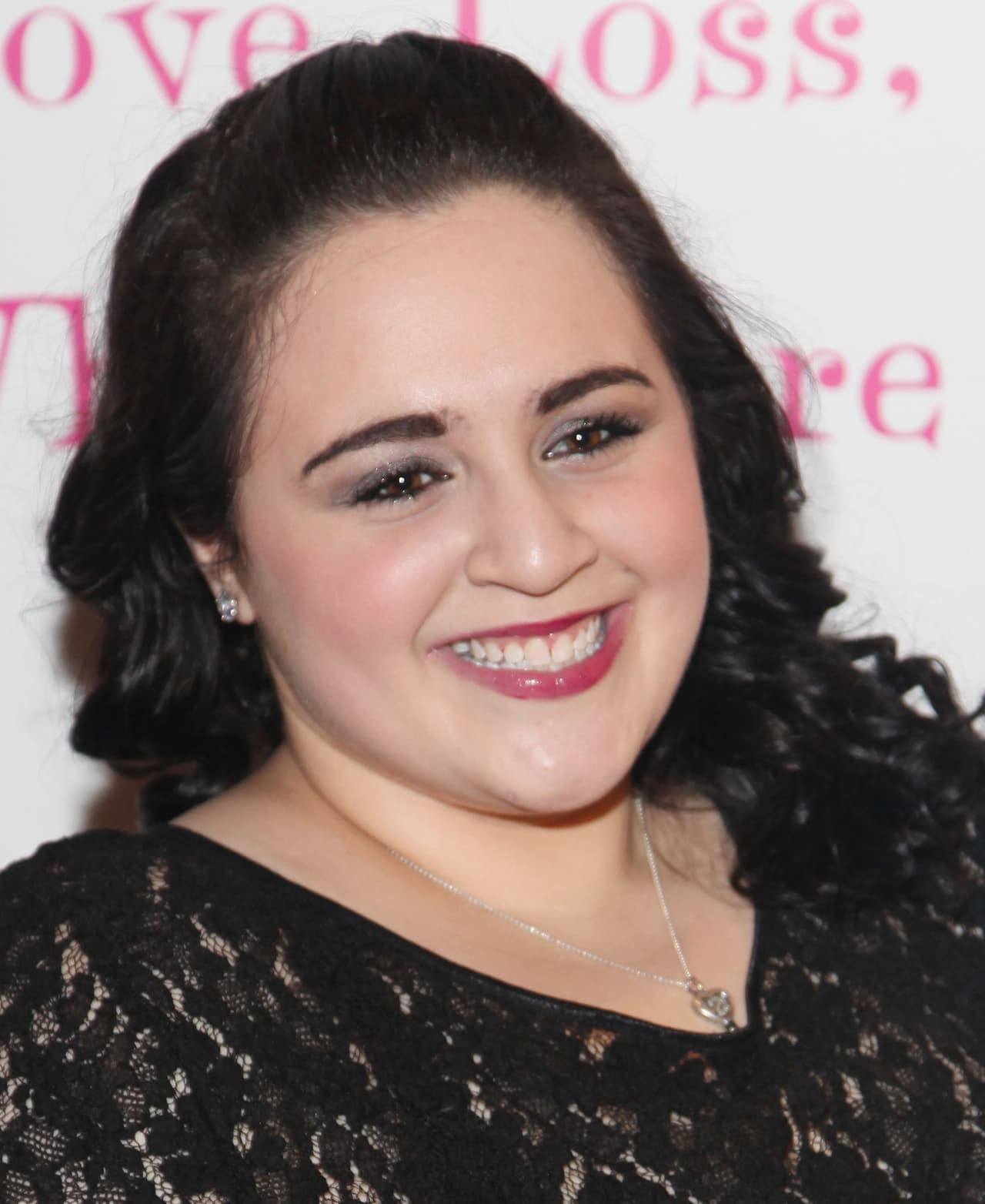 Actualmente, Nikki trabaja como estilista en un salón de belleza ubicado en Long Island.