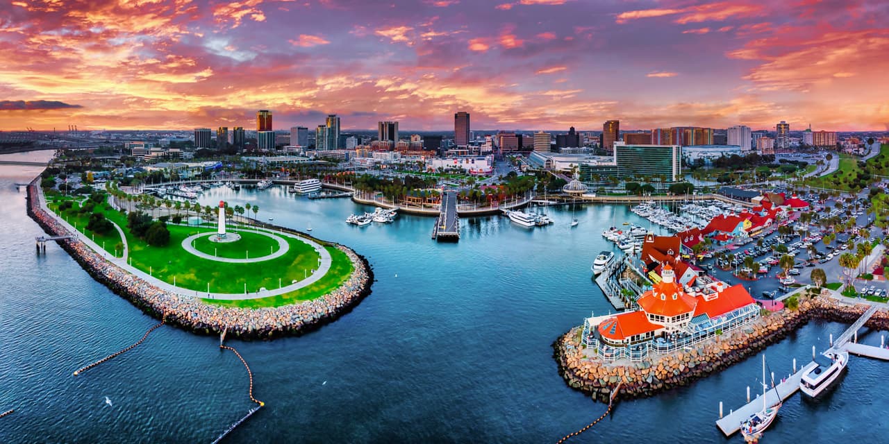 <b>Puesto 1. Long Beach, California</b>
<br>
<br>Cantidad de lugares ‘trending’: 408.6 por cada 100.000 habitantes.
<br>
<br>Población: 466,776 habitantes.
<br>
<br>Ingreso familiar promedio: 63,017 dólares al año.
<br>