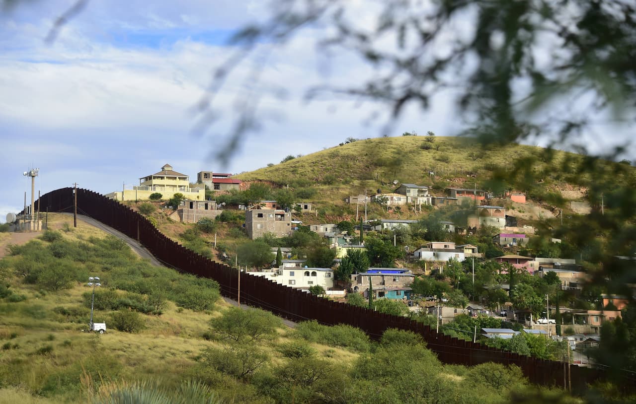 Frontera de Nogales, Arizona y Nogales, Sonora.