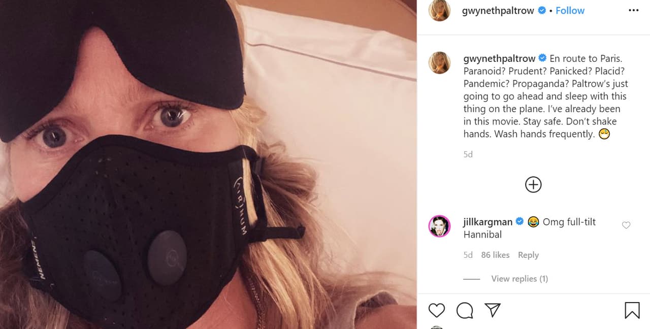 El pasado 26 de febrero publicó
<b><a href="https://www.instagram.com/p/B9BxGPqFfpw/?igshid=17u1bicrea281" target="_blank"> esta foto </a></b>en su cuenta de Instagram en la que se le ve utilizando un tapabocas durante un vuelo hacia París.
<br>