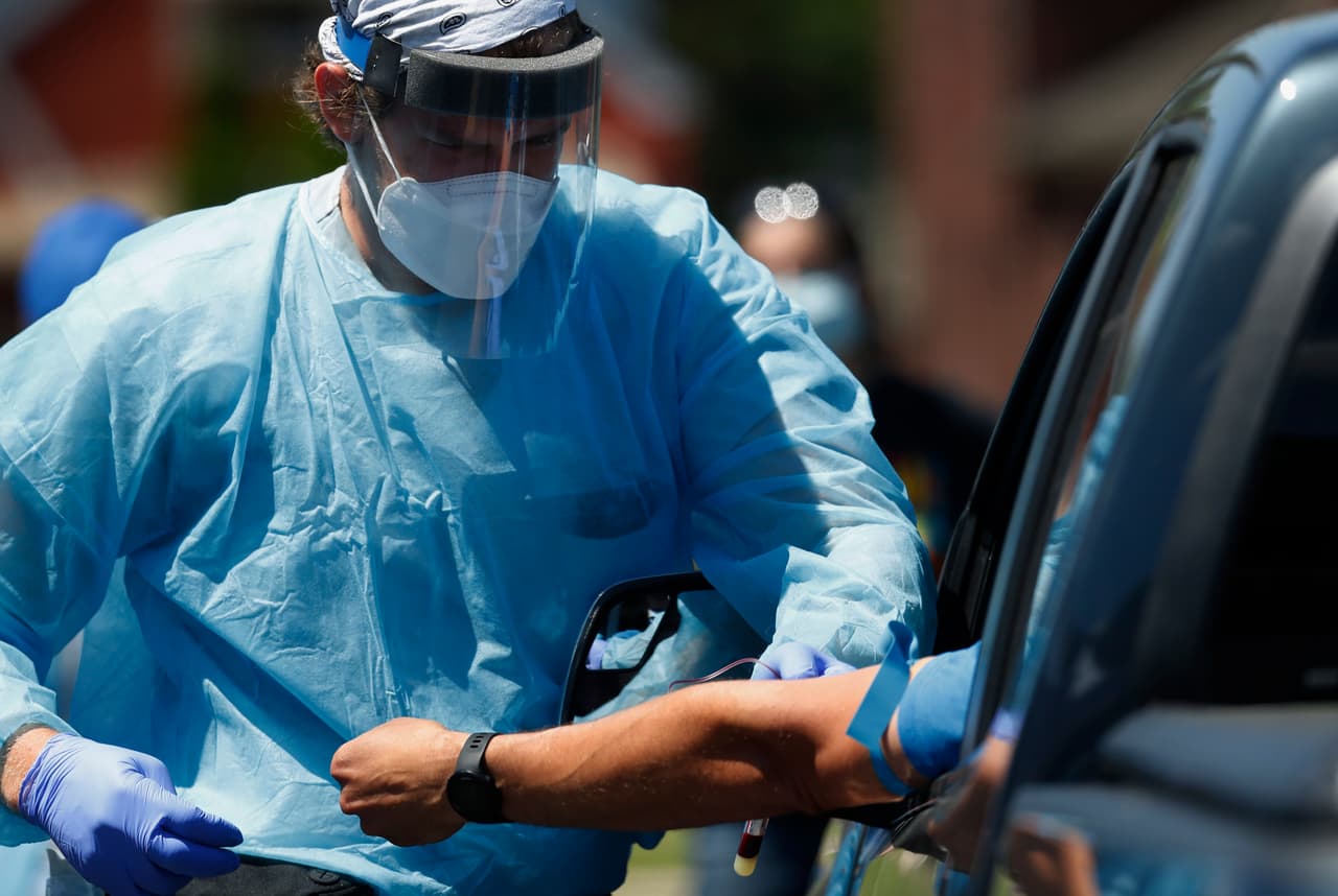 Estudio indica que el grupo sanguíneo podría influir en el desarrollo de síntomas graves por coronavirus