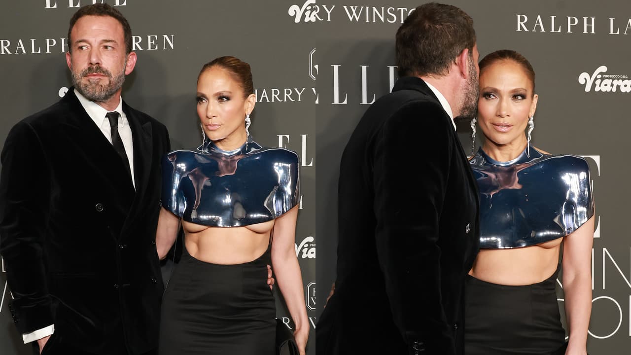 La pechera metálica que traía dejó expuestos partes de sus senos.