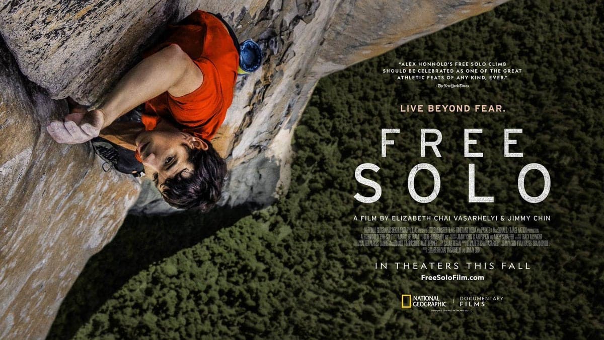 <b>Free Solo</b>
<br>Documental ganador del Oscar que muestra a Alex Honnold, un escalador de montañas sin cuerdas, logrando la proeza más grande: subir la pared más impresionante del Parque Nacional de Yosemite en California.