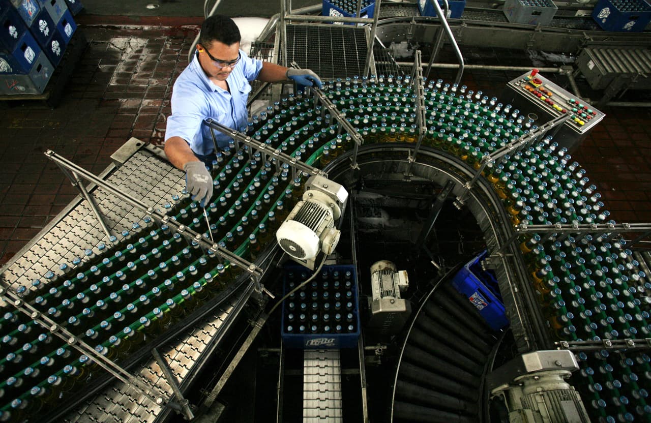 Polar produce la principal cerveza de Venezuela.