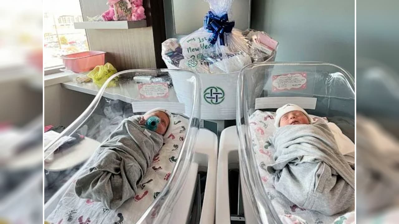 Las gemelas nacieron en años diferentes