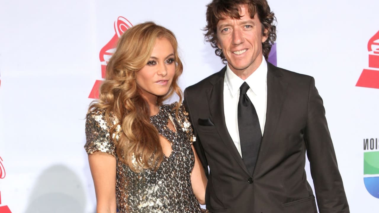 Hermano de Paulina Rubio habla de “intereses económicos” en la batalla legal con Colate