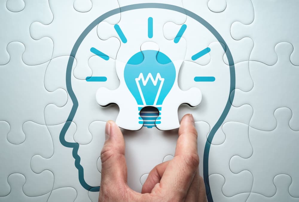 Se te ocurrirán ideas alocadas muy atrevidas, tanto en el mundo laboral como en tu intimidad, asombrarás a tu pareja, si la tienes o te acercarán al amor, si es lo que buscas.