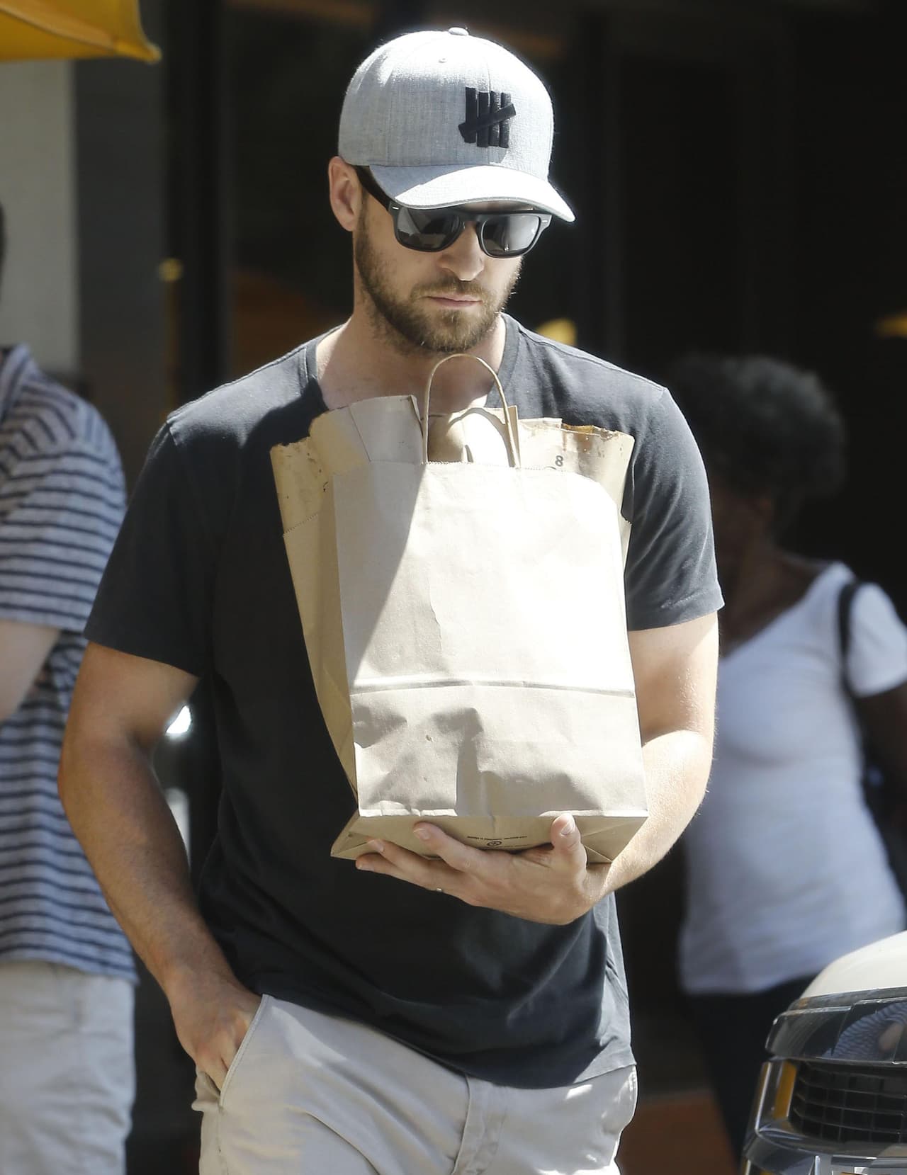 ¿Qué habrá comprado Justin Timberlake que le produjo esa carita?