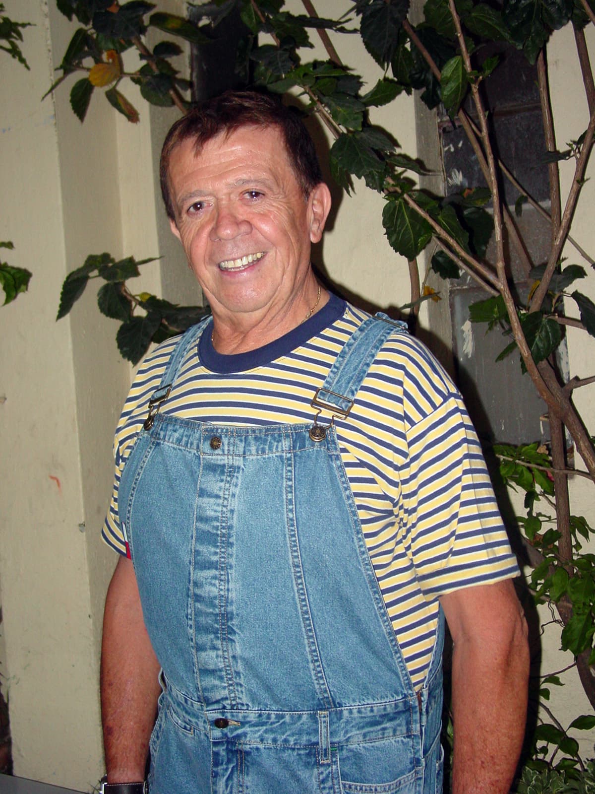 La
<b><a href="https://www.univision.com/networks/galavision/dile-adios-a-en-familia-con-chabelo" target="_blank"> última transmisión</a></b> de su programa dominical En familia con Chabelo fue el 27 de diciembre de 2015. De acuerdo a Televisa, el programa estuvo al aire durante 
<b><a href="https://www.televisa.com/sala-de-prensa/series/907997/concluye-familia-chabelo-canal-estrellas-xavier-lopez-ultimo-programa/" target="_blank">48 años</a></b>.