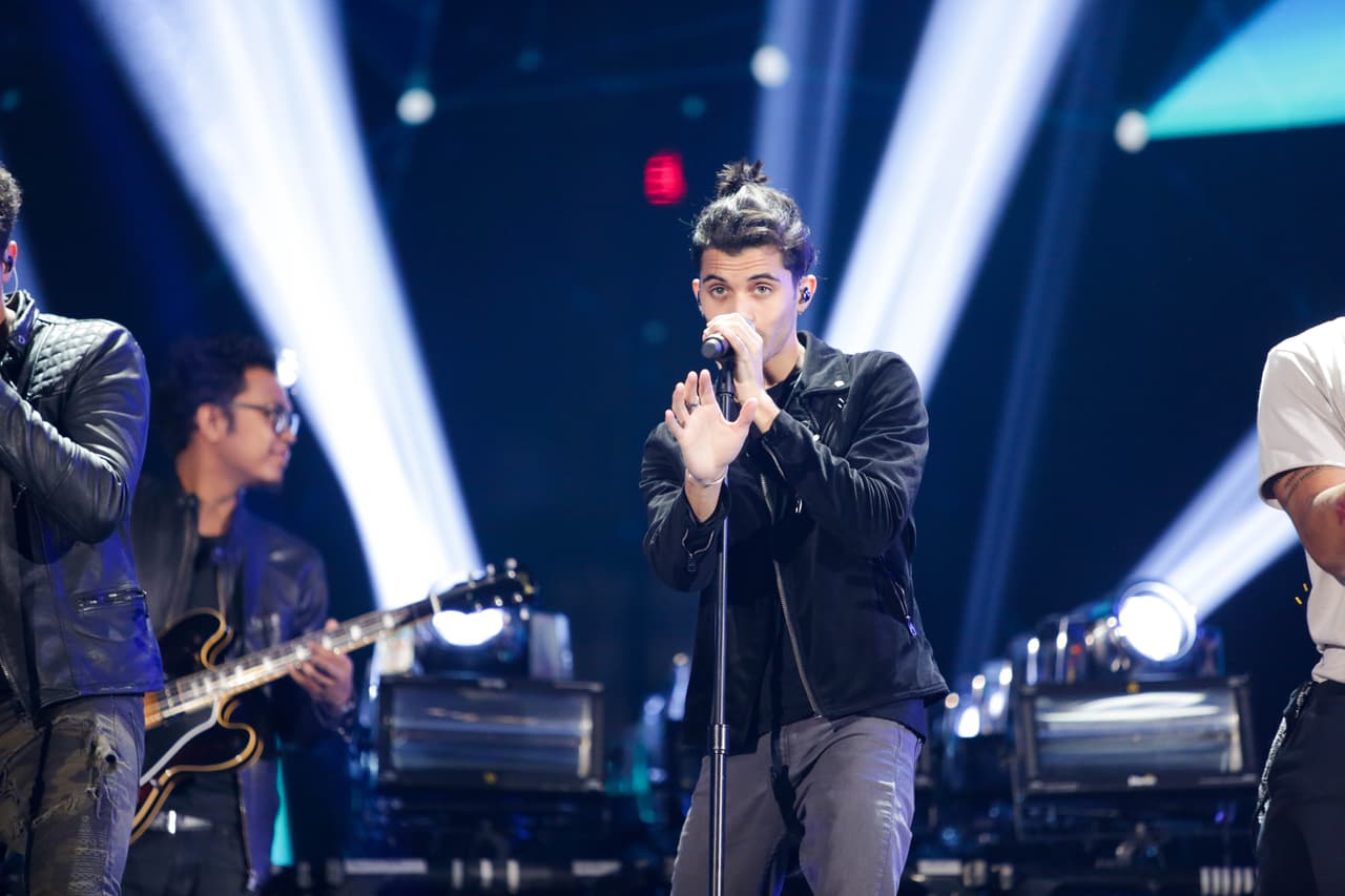 Están nominados en la categoría de Mejor Nuevo Artista y fácilmente pudieran llevarse el gramófono. ¿Será así? Sea como sea el crecimiento de estos chicos ha sido increíble desde que ganaron la primera temporada de La Banda. Te dejamos con lo mejor de su ensayo.