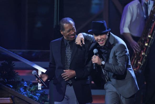 Sí, hay otros que se divierten y no paran de reír, como Prince Royce.