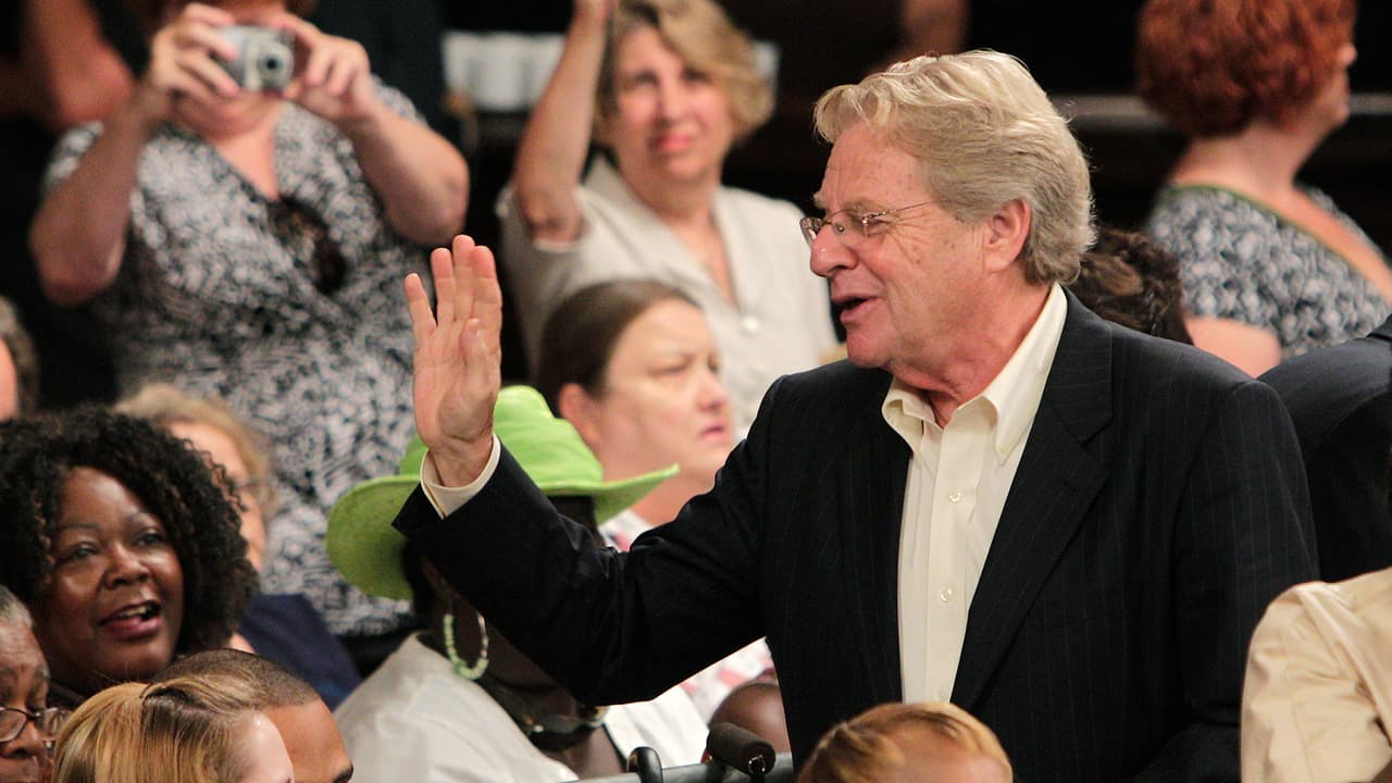 Jerry Springer encabezó su polémico programa de entrevistas durante 25 años.
