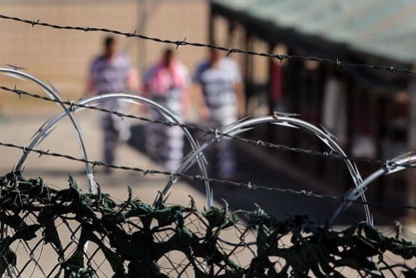 Cierran definitivamente la Ciudad de las Carpas, la cárcel de Arizona que viste de rosado a sus presos