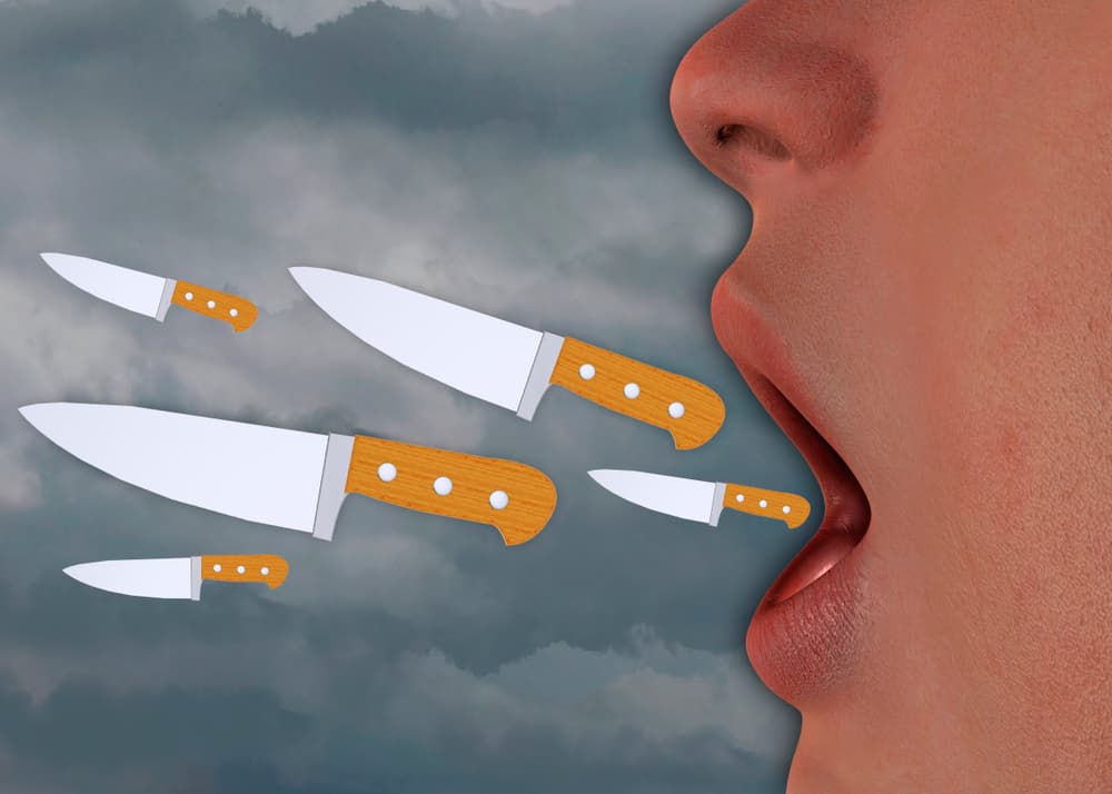 Habrá mucha impulsividad. Tiendes a hablar inmediatamente lo que se te ocurre, sin pensar bien las cosas o medir las consecuencias de tus actos y acuérdate que las palabras son como las flechas. Una vez lanzadas no se pueden recoger y cuando dices algo comprometedor te muerdes los labios y te arrepientes. 
<br>