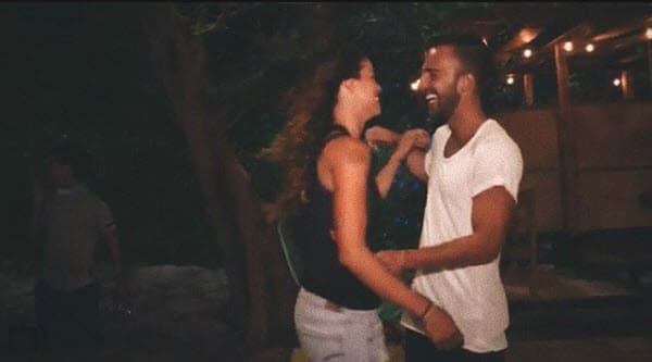 <a href="https://www.univision.com/shows/reto-4-elementos/pablo-fue-eliminado-de-reto-4-elementos-y-todo-sucedio-ante-los-ojos-de-su-novia-monica-video">Pablo Gil fue eliminado</a> de Reto 4 Elementos y a pesar de que 
<a href="https://www.univision.com/shows/reto-4-elementos/la-tristeza-y-el-dolor-acompanaron-a-pablo-en-su-despedida-video">extrañará la competencia y a sus compañeros</a>, separarse de Mónica fue una de las cosa que más le dolió.