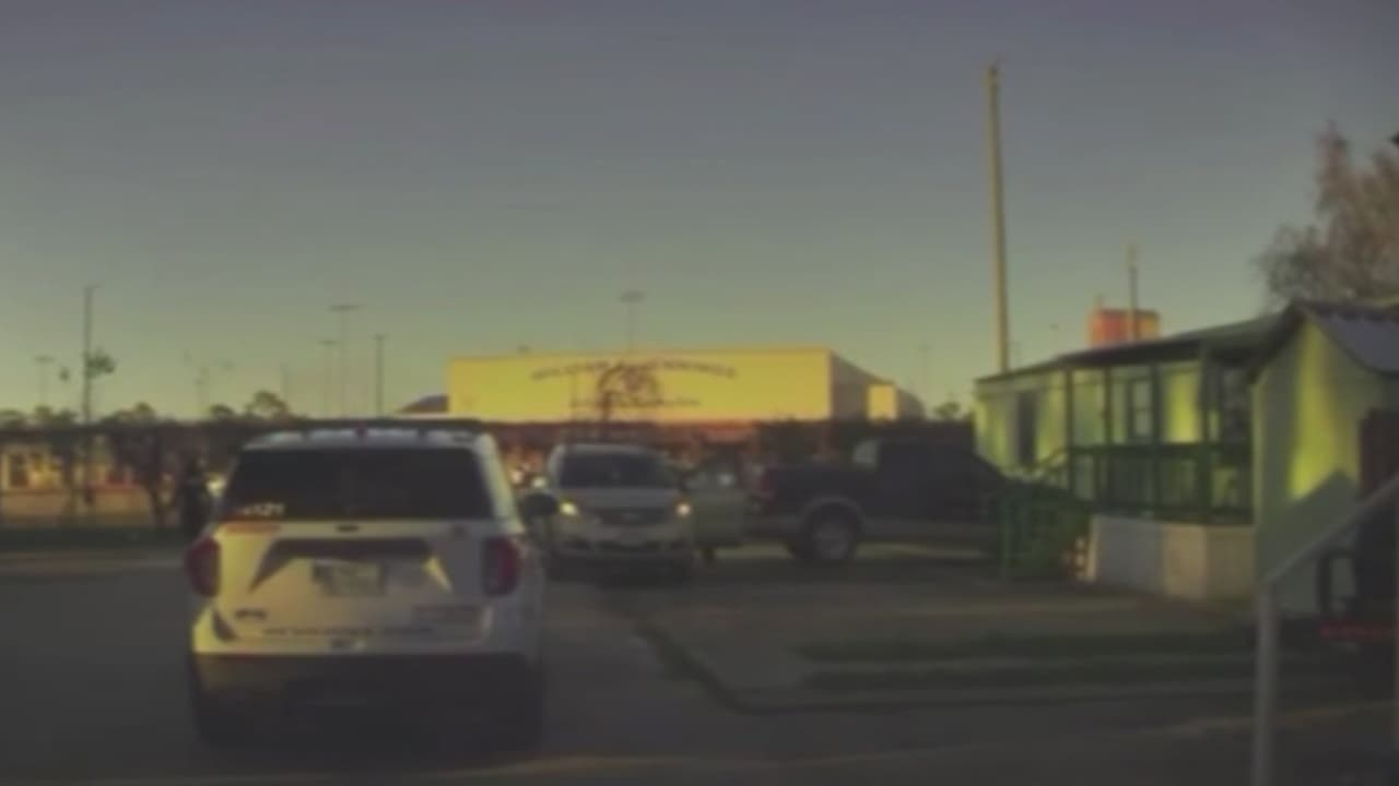 Hispano muere tras intercambio de disparos con agentes del sheriff del condado Harris
