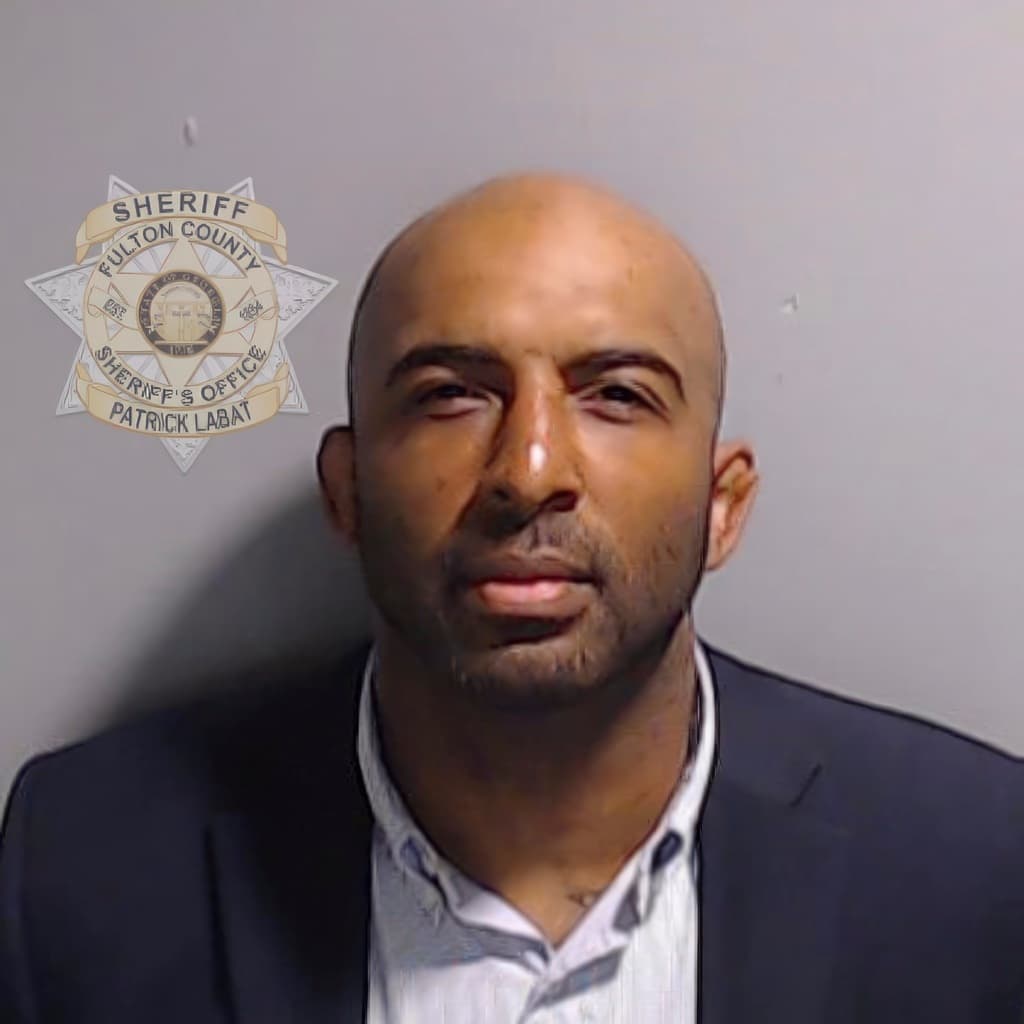 <b>Harrison Floyd</b>. Exdirector de Black Voices for Trump, no ha negociado una orden de fianza, según registros judiciales. Se le acusa de tres cargos.
<br>