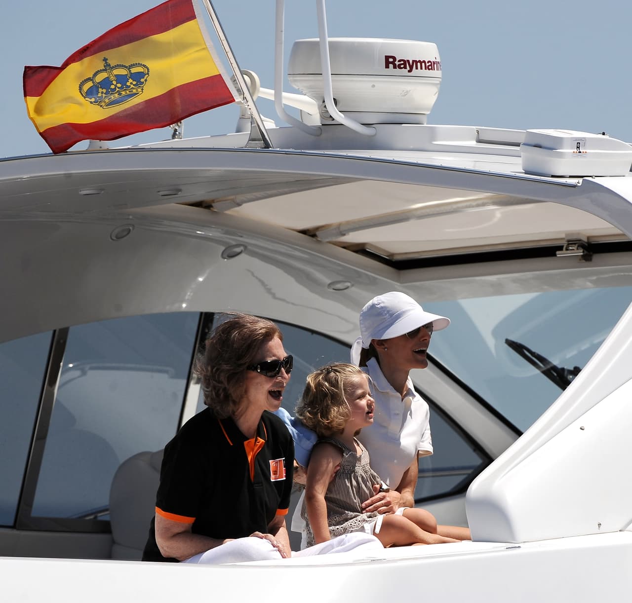 Debido a varios roces, 
<b>mucho se ha comentado que las reinas consortes no se llevan nada bien</b>, pero la pequeña Leonor las ha unido de alguna manera.