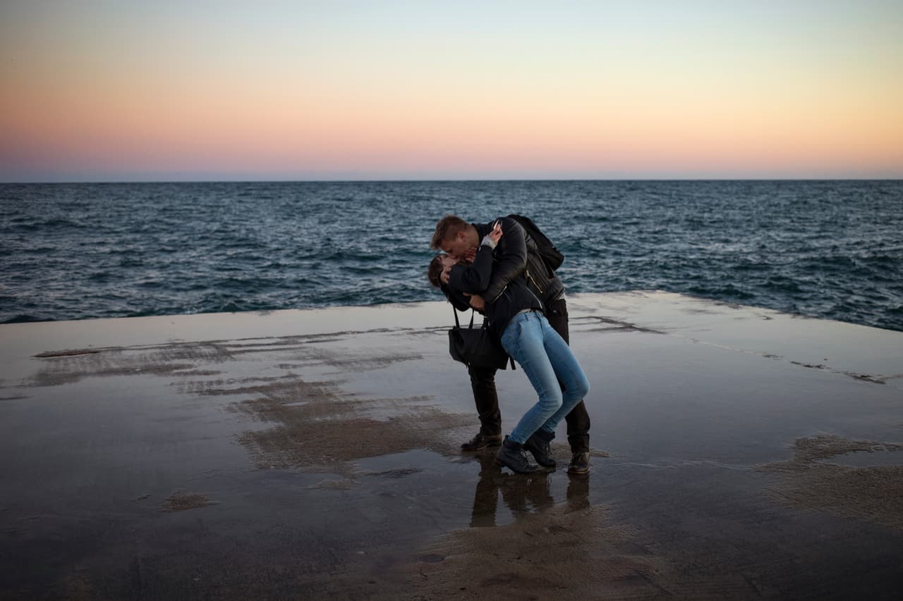 La sexóloga
<a href="http://www.doctoramyriam.com/" target="_blank">Myriam Balbela</a> habla en nuestro segmento
<a href="https://www.univision.com/local/los-angeles-kmex/se-puede-transmitir-la-gonorrea-a-traves-de-un-beso-frances-video"><b>Tabú</b></a> sobres los hallazgos de una investigación realizada en australia relacionados con los riegos de un 'beso francés' o besos con lengua.
<br>