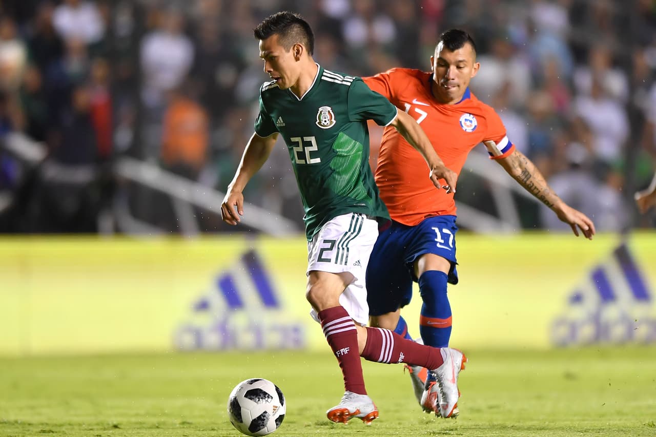 Hirving Lozano fue la gran esperanza para el público local, que coreó con fuerza su nombre a la espera de que el crack respondiera con goles.