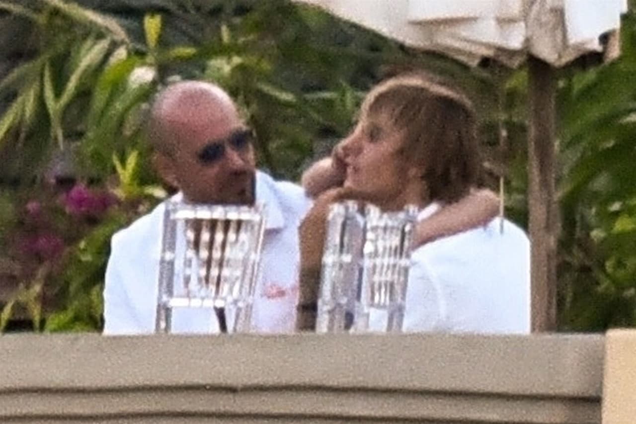 Jeremy Bieber compartió tiempo con su hijo Justin quien, por cierto, tendrá un hermanita porque la ahora esposa de su papá está embarazada.